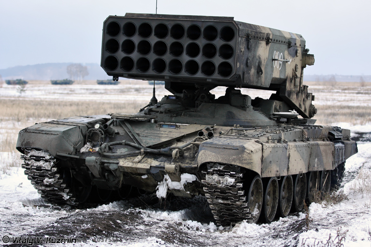 俄罗斯火箭炮 俄罗斯 改良型 tos1 博罗金诺 多管 火箭炮 系统 现代科技 军事武器
