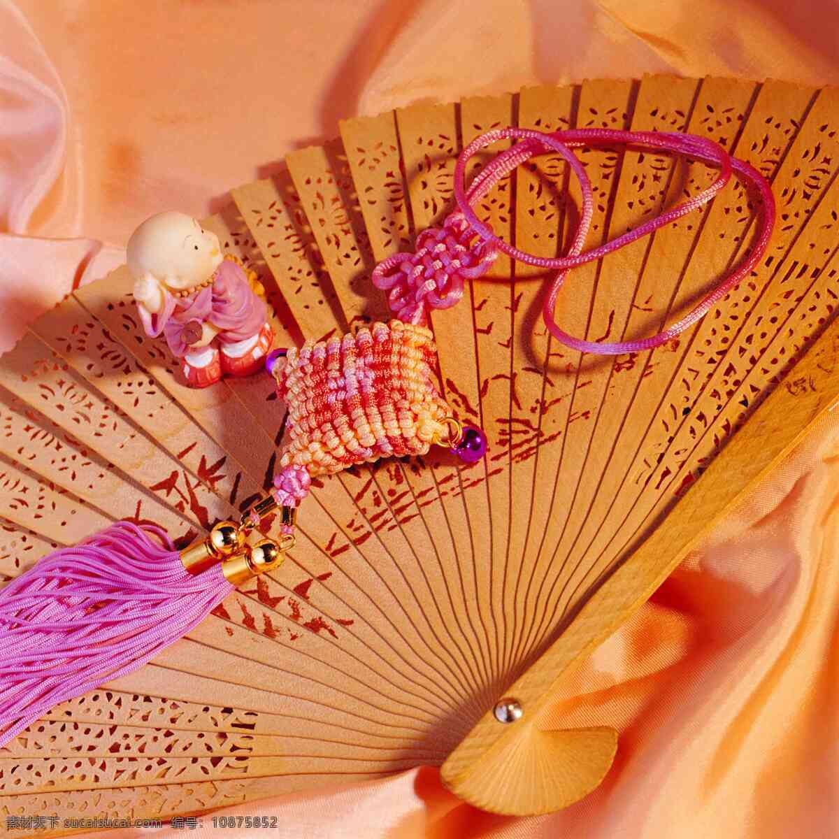 中国结 竹扇 绸布 文化艺术 摄影图库