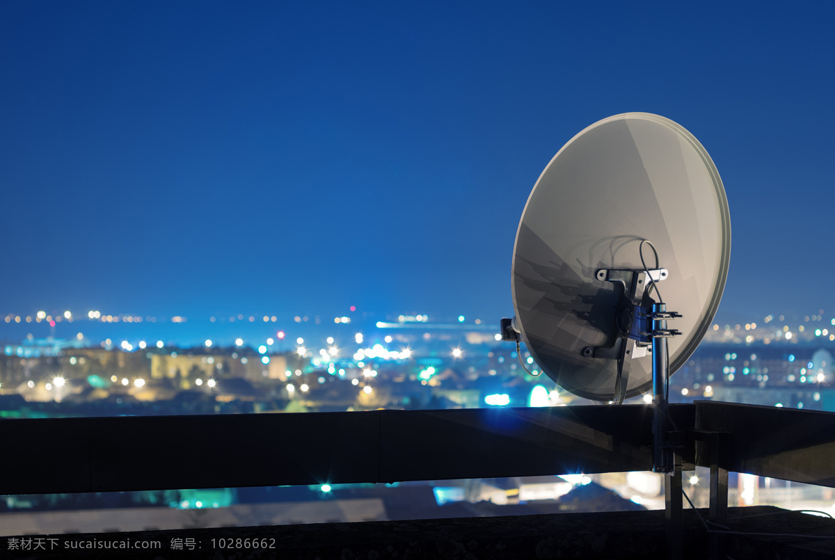 雷达 接收器 设备 高清 城市夜景 黄昏 傍晚 科技 未来 城市 风景 天空 夜景 卫星天线 卫星接收器 美丽风景 宇宙 太空 现代科技 黑色