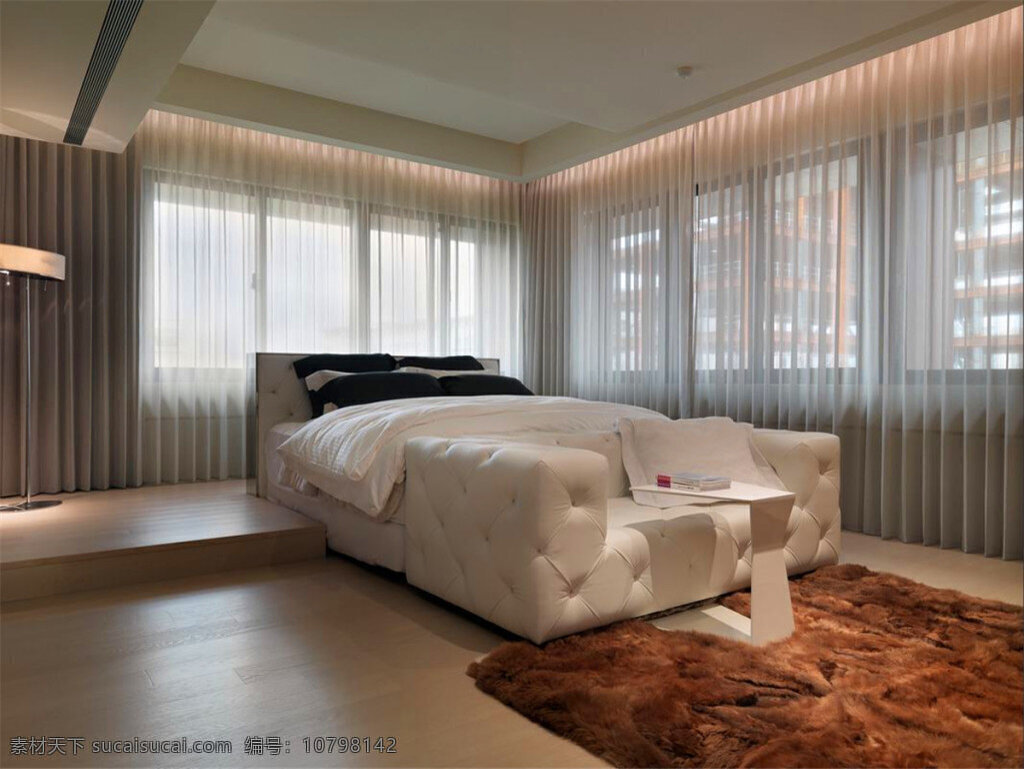 现代 时尚 卧室 金 褐色 地毯 室内装修 效果图 卧室装修 白色窗帘 木制地板 褐色地毯