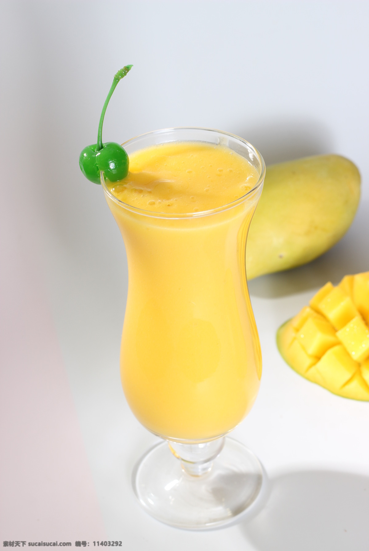 果汁 芒果汁 芒果 饮品 鲜果汁 饮料 甜品 金芒 水果果汁 餐饮美食 饮料酒水