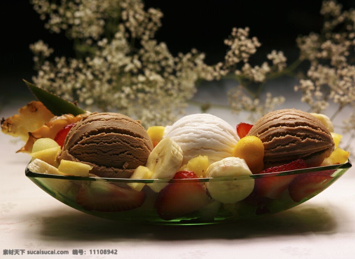 冰淇淋 沙拉 橘子 奶油 火龙果 鸡蛋卷 雪糕 蛋糕 面包 草莓 奶球 果盘 西餐美食 餐饮美食