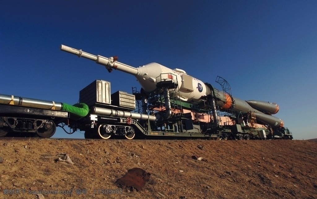 联盟tma 号 太空船 火箭 送往 发射 基地 航天器 6号 发射基地 机车 铁路 路基 军事武器 现代科技