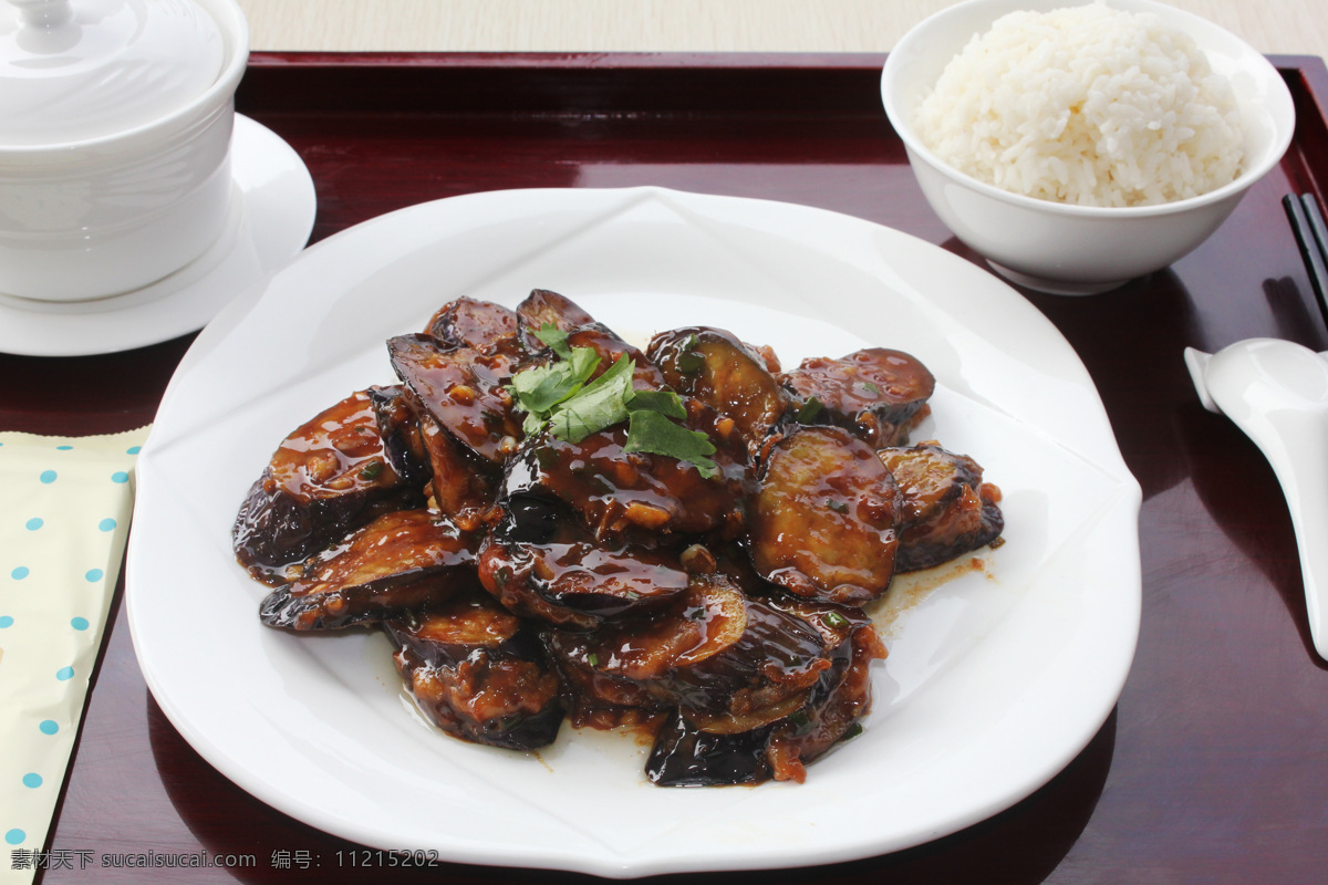 油 焖 茄子 餐饮美食 传统美食 商务套餐 套餐 油焖茄子 红烧茄子 地三鲜 psd源文件 餐饮素材