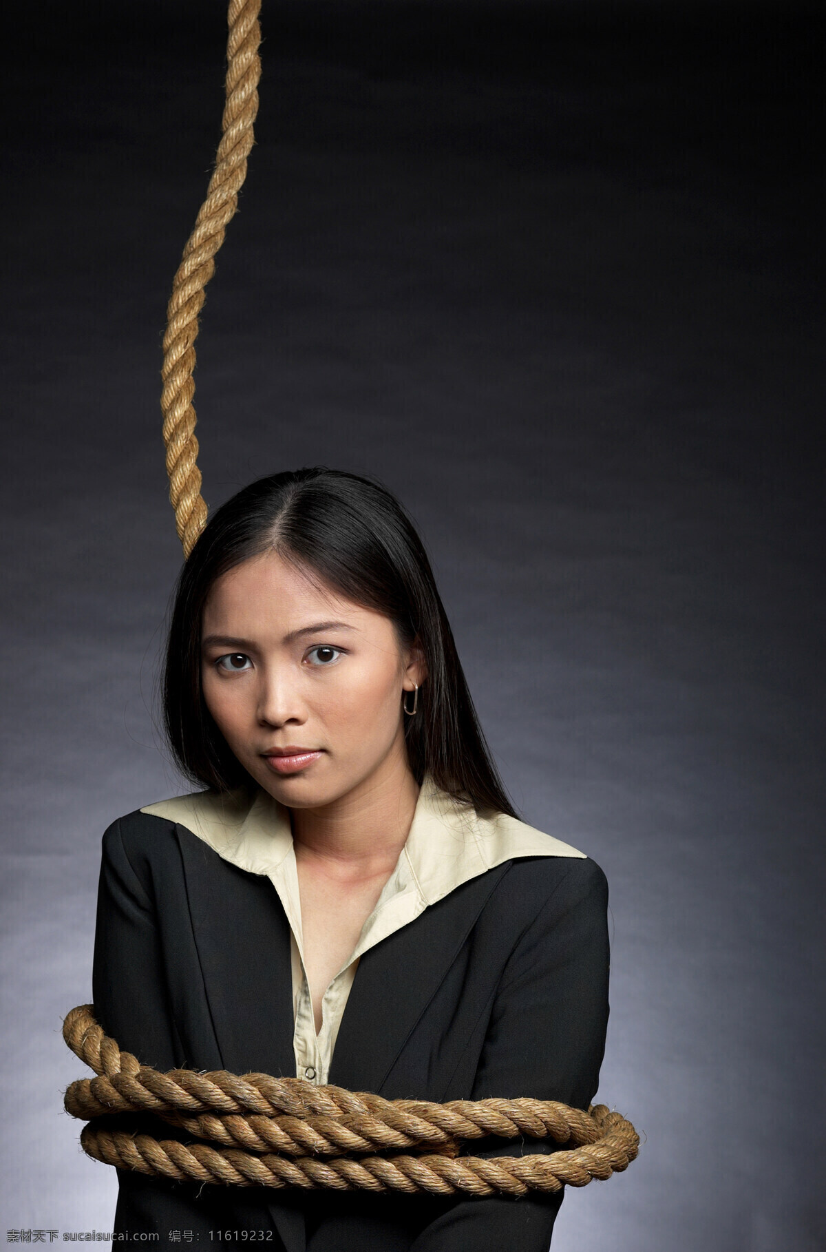 麻绳 捆绑 住 女人 商业人物 商业 商务女性 职场 商务美女 美女 白领 绑着 商务人士 人物图片