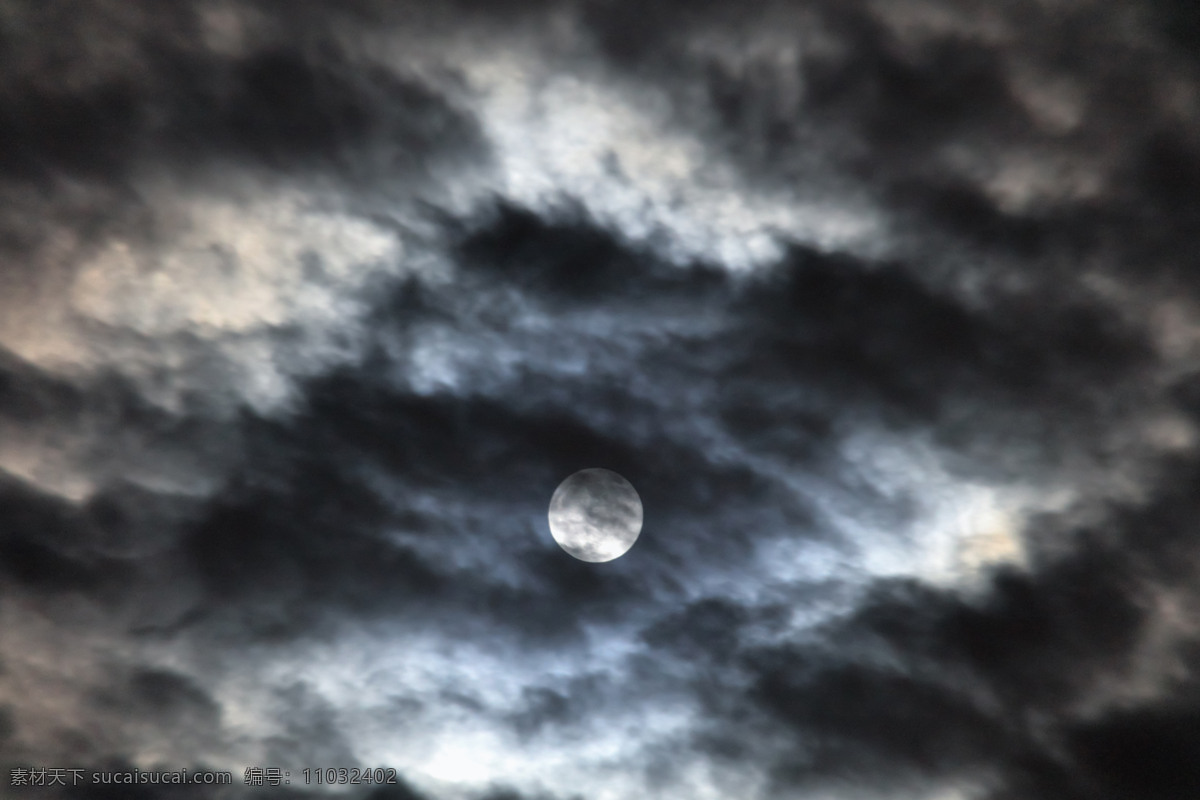 月黑风高 圆月 乌云 遮月 赏月 自然景观 自然风景