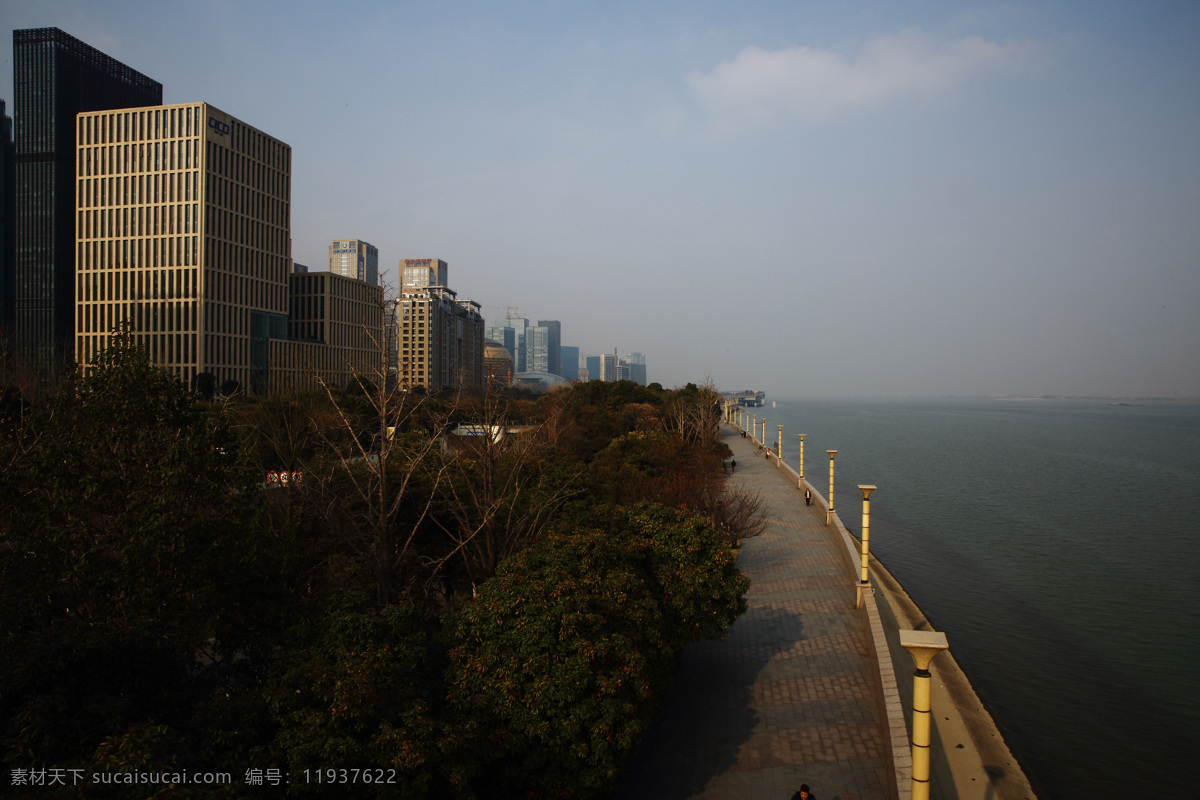 白云 国内旅游 海景 杭州 建筑 江景 江水 蓝天 钱塘江 滨江区 晴空 自然风景 自然景观 杭州摄影 旅游摄影 风景 生活 旅游餐饮