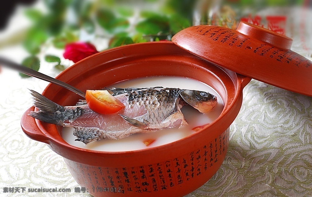 西红柿 鲫鱼 汤 炒菜 家常菜 特色菜 热菜 美食 美味 八大菜系 汤羹 菜谱 菜名 小炒 炒饭 烧菜 凉菜 菜肴 佳肴 小吃 锅仔 烧烤 油炸 红烧 爆炒 清蒸 油焖 海鲜 主食 副食 米饭 面条 蛋汤 紫菜蛋汤 银耳汤 蛋花汤 养生汤 羊汤 鲜汤 鱼汤 鸡汤 餐饮美食 传统美食