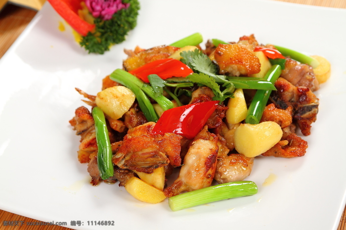 土豆炒鸡 土豆 土豆爆炒鸡块 鸡肉 鸡块 传统美食 餐饮美食