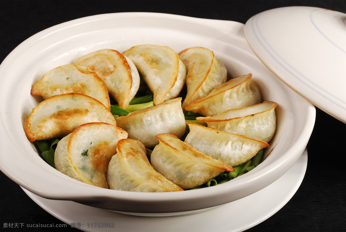 特色葱香煎饺 美食 传统美食 餐饮美食 高清菜谱用图