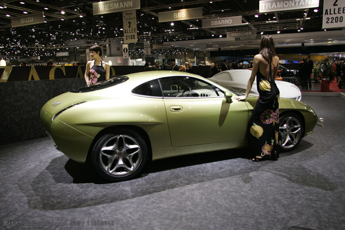 美女 车展 汽车 轿车 工业生产 小车 跑车 品牌汽车 汽车图片 现代科技