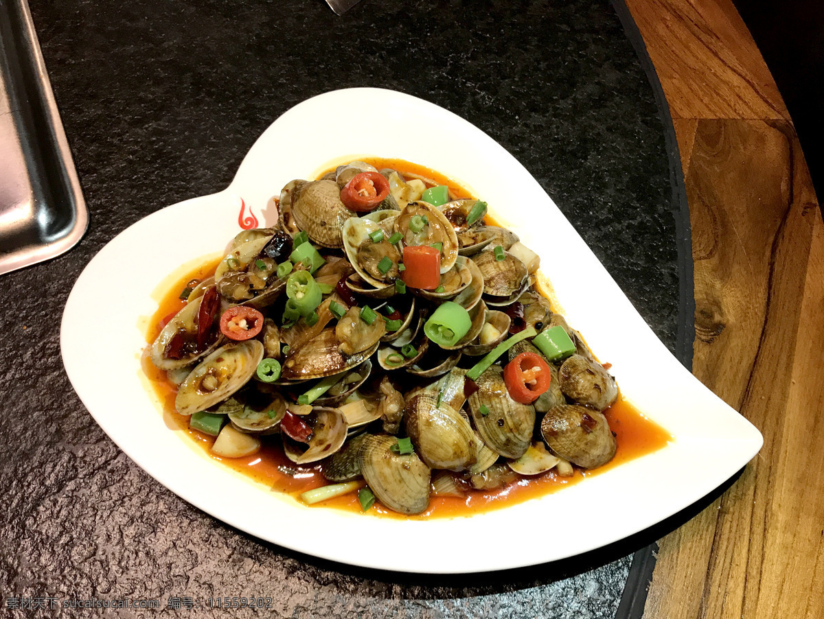 香爆花甲 花甲 盘子 心形盘子 香爆 美食 舌尖的味道 美味 海鲜 餐饮美食 传统美食