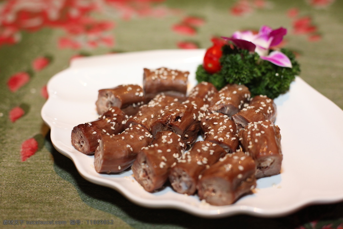 卤香辣鸭脖 辣脖子 麻辣香鸭脖 传统美食 餐饮美食