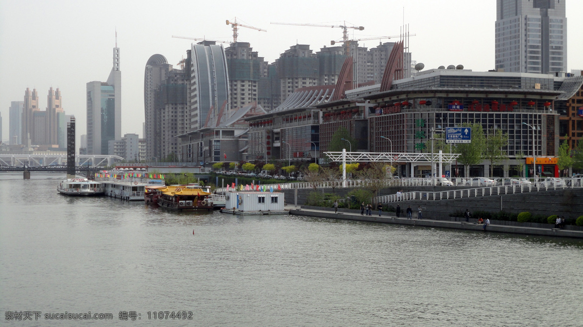 天津港 天津站 旅游 喷泉 滨海之都 站前大楼 航站楼 海河 大海 轮船 货轮 游轮 都市 旅游摄影 国内旅游