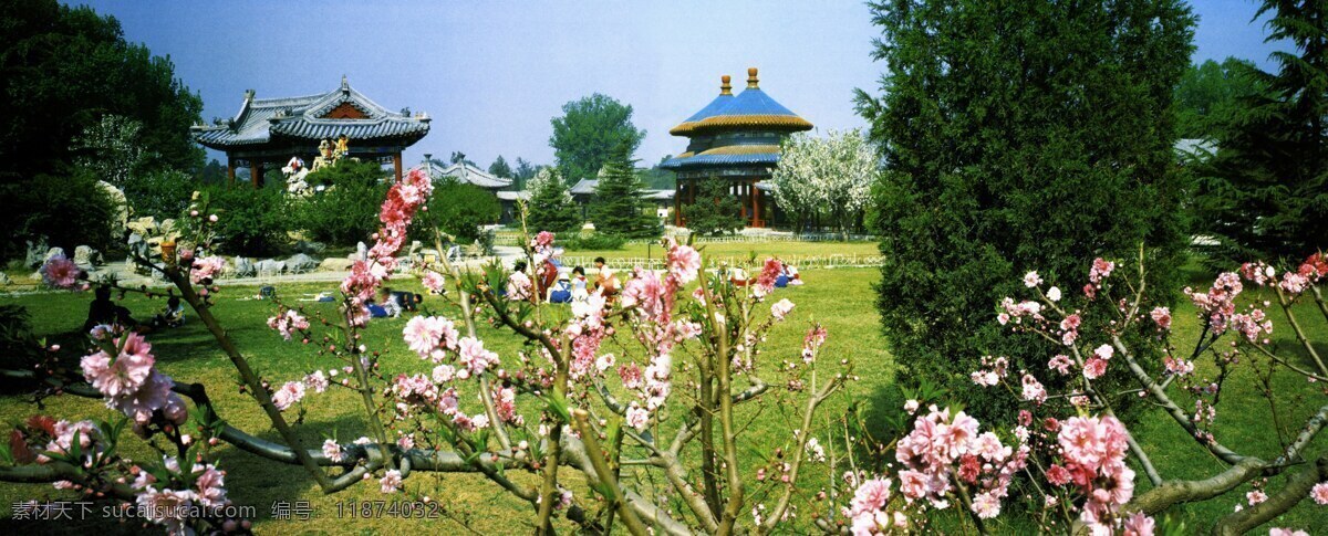 草 草地 草坪 风景画 国内旅游 花 旅游摄影 摄影图库 天坛 春色 天坛春色 树 亭 鲜花 古代后花园 家居装饰素材 山水风景画