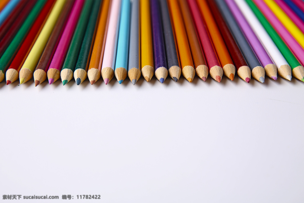排 整齐 画笔 学校 学习教育 铅笔 笔 绘画笔 彩色铅笔 卡通彩色铅笔 学习文具 学习用品 办公学习 生活百科