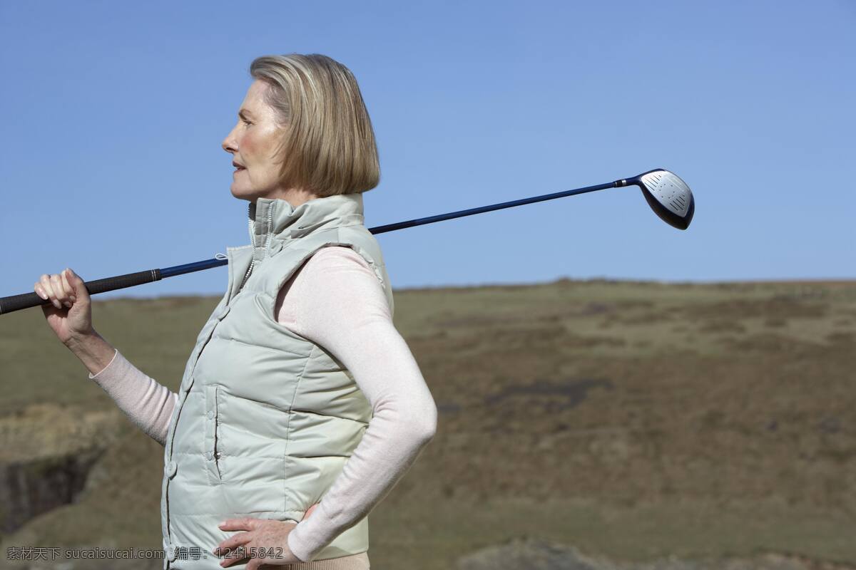 高尔夫 老太太 设计素材 高清jpg 意气风发 老人 打高尔夫 运动的老人 身体健康 硬朗 户外 阳光下 女人 老人图片 人物图片