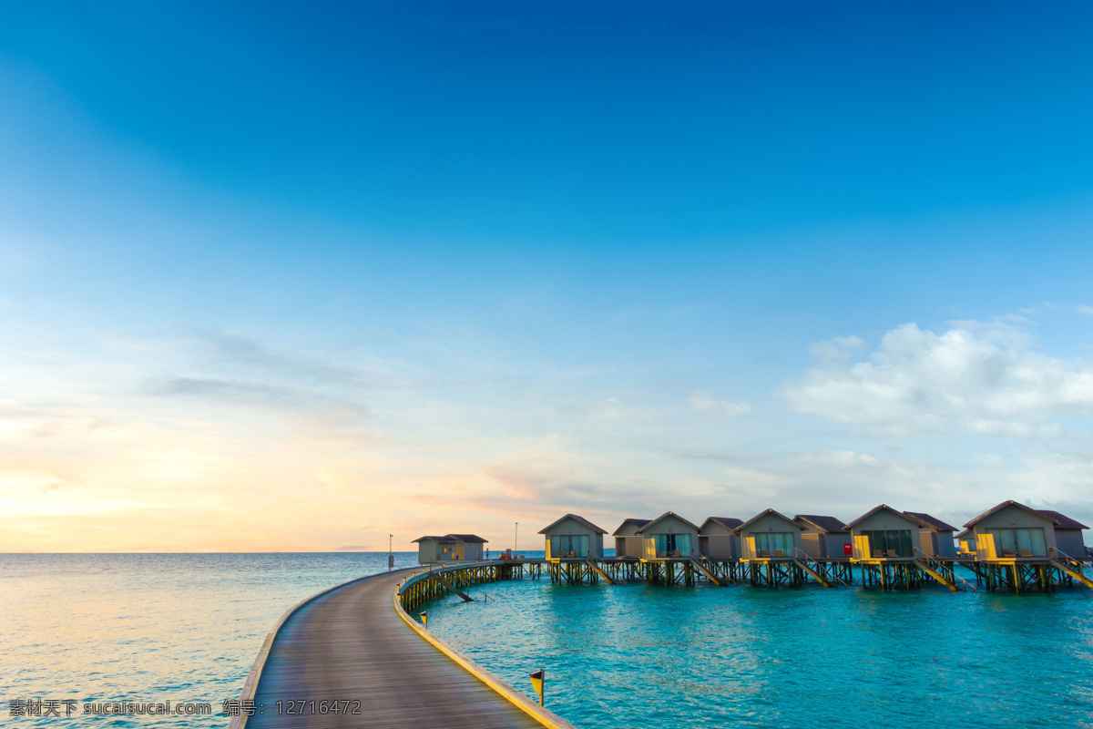 马尔代夫沙滩 海边旅游 马尔代夫海滩 马尔代夫风光 蓝色 热带海岛 马尔代夫海景 天堂岛 海岛摄影 蓝天白云 水上房屋 水屋 自然景观 自然风景