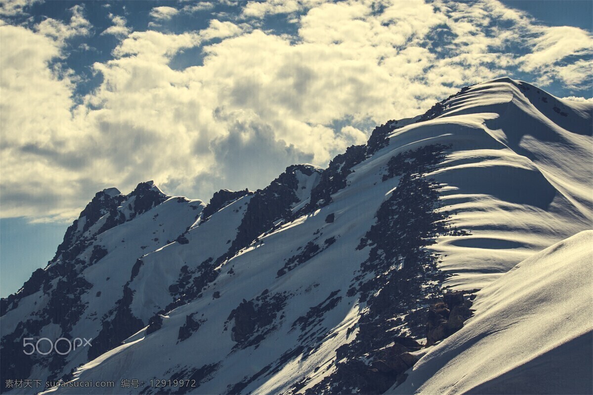 雪山图片 雪 瑞士 雪峰 山峰 群峰 山脊 雪地 阿尔卑斯雪山 瑞士度假地 阿尔卑斯山脉 皮拉图斯山 皮拉图斯雪山 唯美风景 自然风景 植物 动物 森林 云雾 山地 风景 公路 雨 雾 山峦 抽象 山路 雪山 大山 山水 高山流水 蓝天 白云 自然景观