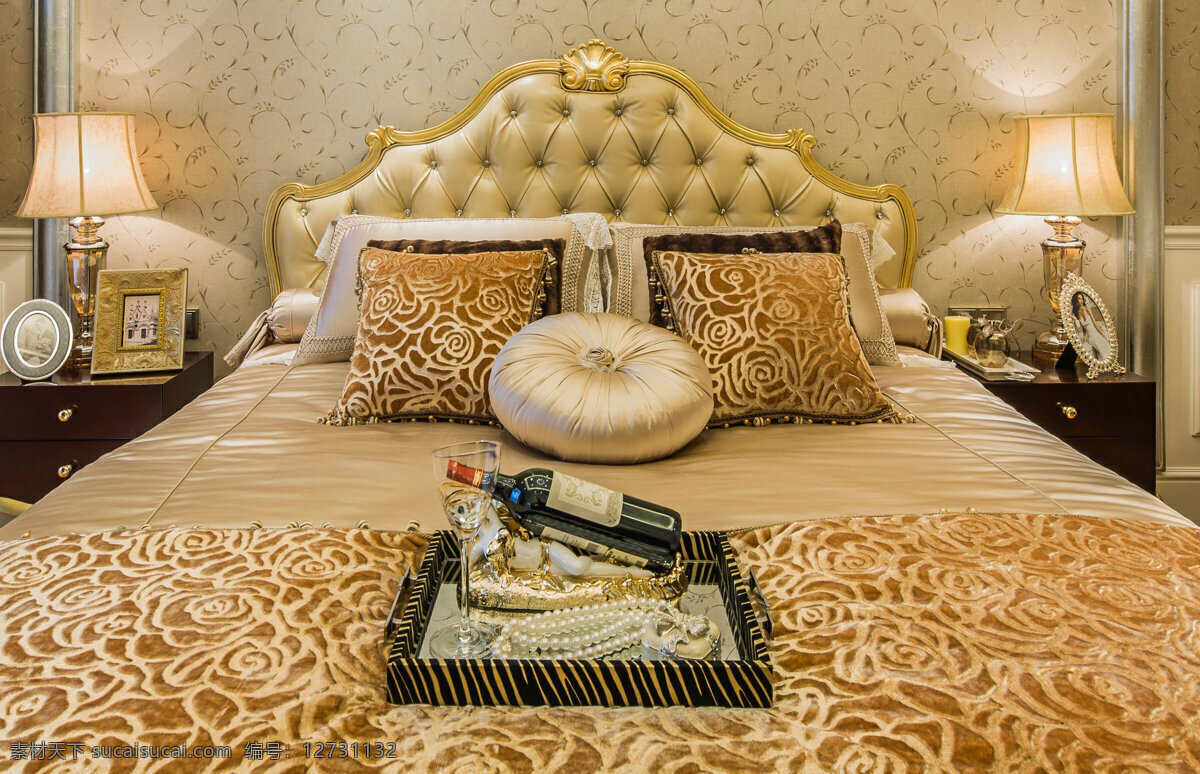 欧式 奢华 富贵 卧室 金色 床头 室内装修 效果图 金色台灯 卧室装修 金色床头 花纹床品