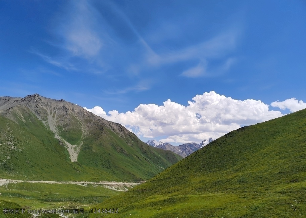 新疆 独库公路图片 独库 山 白云 蓝天 绿色 远山 旅游摄影 国内旅游