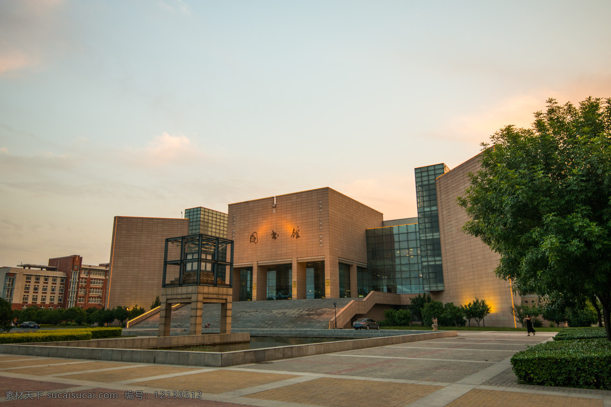 郑州大学 郑大新校区 郑州大学校园 河南郑州 大学校园 大学风光 211工程 校园风光 国内旅游 旅游摄影