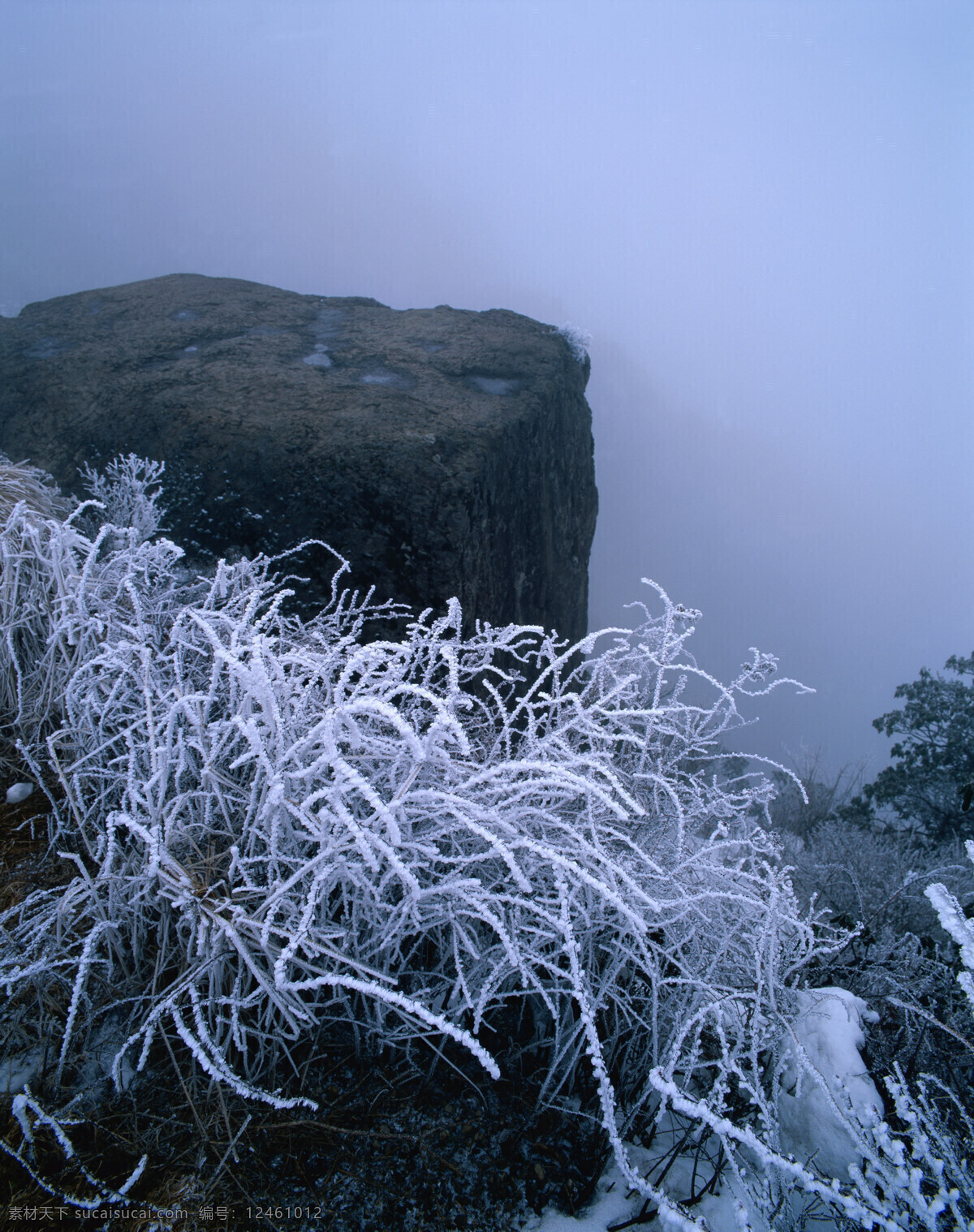 冬天风景摄影 大自然 自然风景 美丽风景 美景 景色 风景摄影 旅游景区 旅游风景 旅游奇观 奇山怪石 山峰 雪山 雪景 冬天风景 冰花 自然景观 黑色