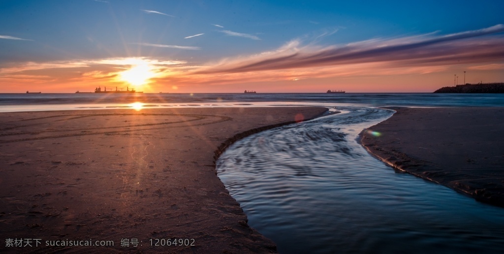夕阳图片 风景 景观 夕阳 黄昏 草木 森林 大树 秋景 春景 冬景 风景图片 景 景物 景物图片 岩石 山峰 草原 丘陵 高原 山 山脉 河流 水流 溪流 竹林 树叶 树干 夜景 美观 唯美 壁纸 风景壁纸 雪山 冰山 城市 木屋 荒山 自然景观 大自然 美景 美景图片 摄影图片 摄影图 火烧云