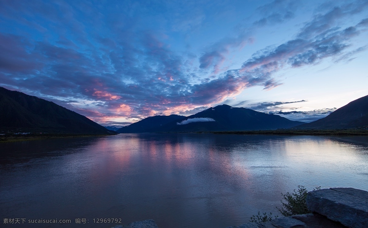 西藏 尼洋河 风景