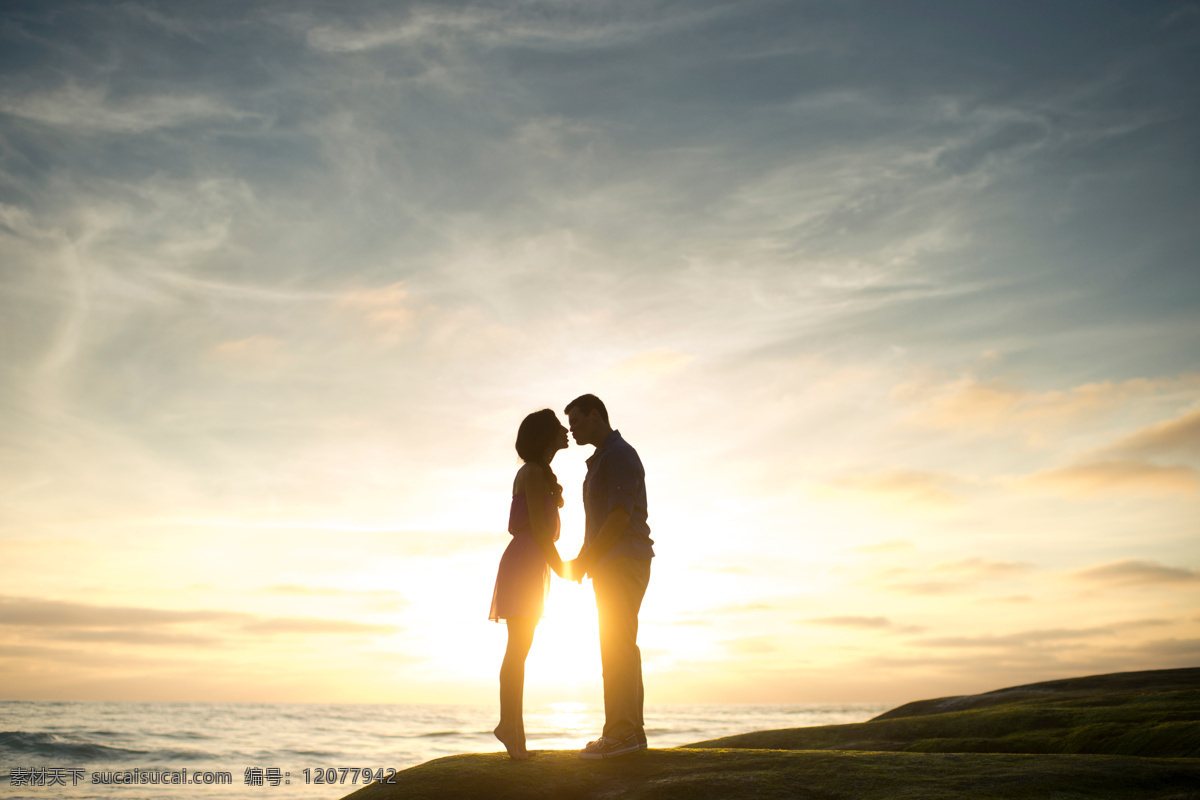 情侣海边 情侣 夫妻 浪漫 日出 日落 海边 亲吻 牵手 唯美 高质量图片 旅游摄影 国外旅游