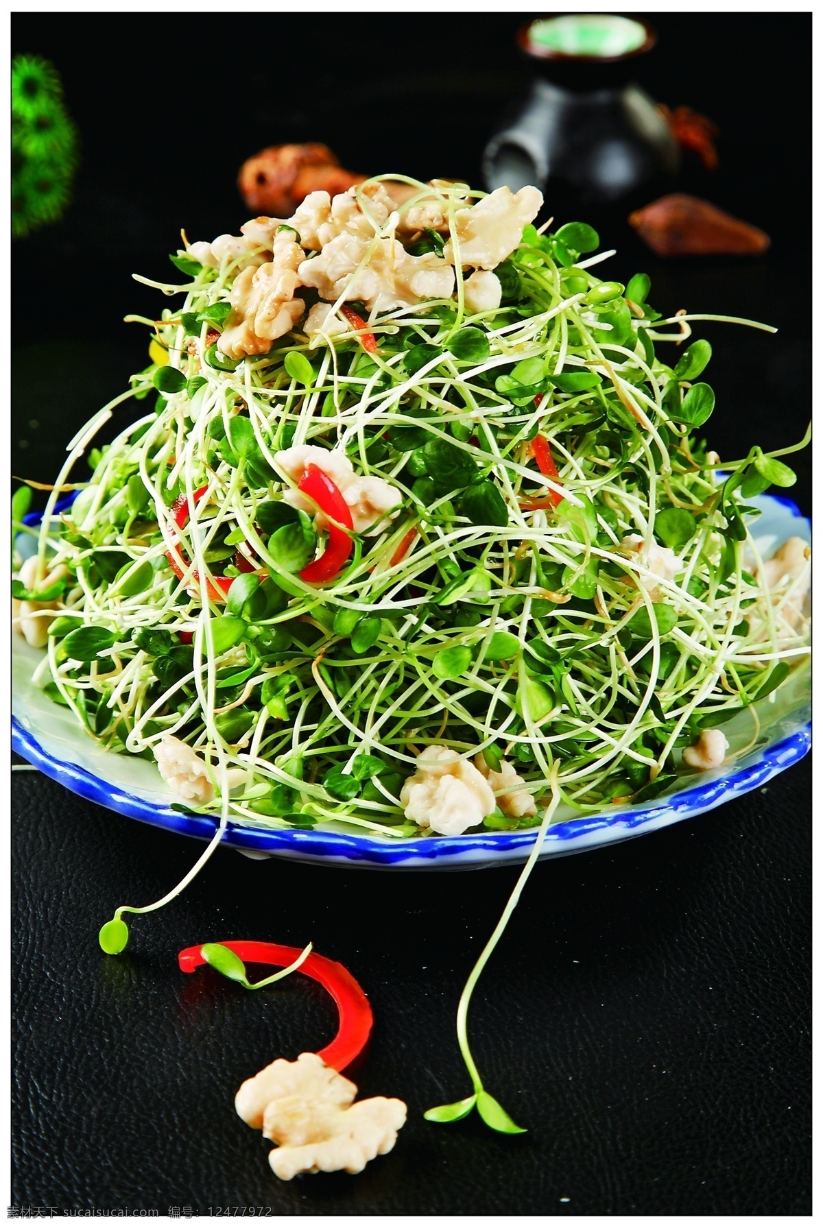 香椿苗拌桃仁 家常菜 凉菜 开胃小凉菜 开胃小菜 精美凉菜 餐饮美食 传统美食