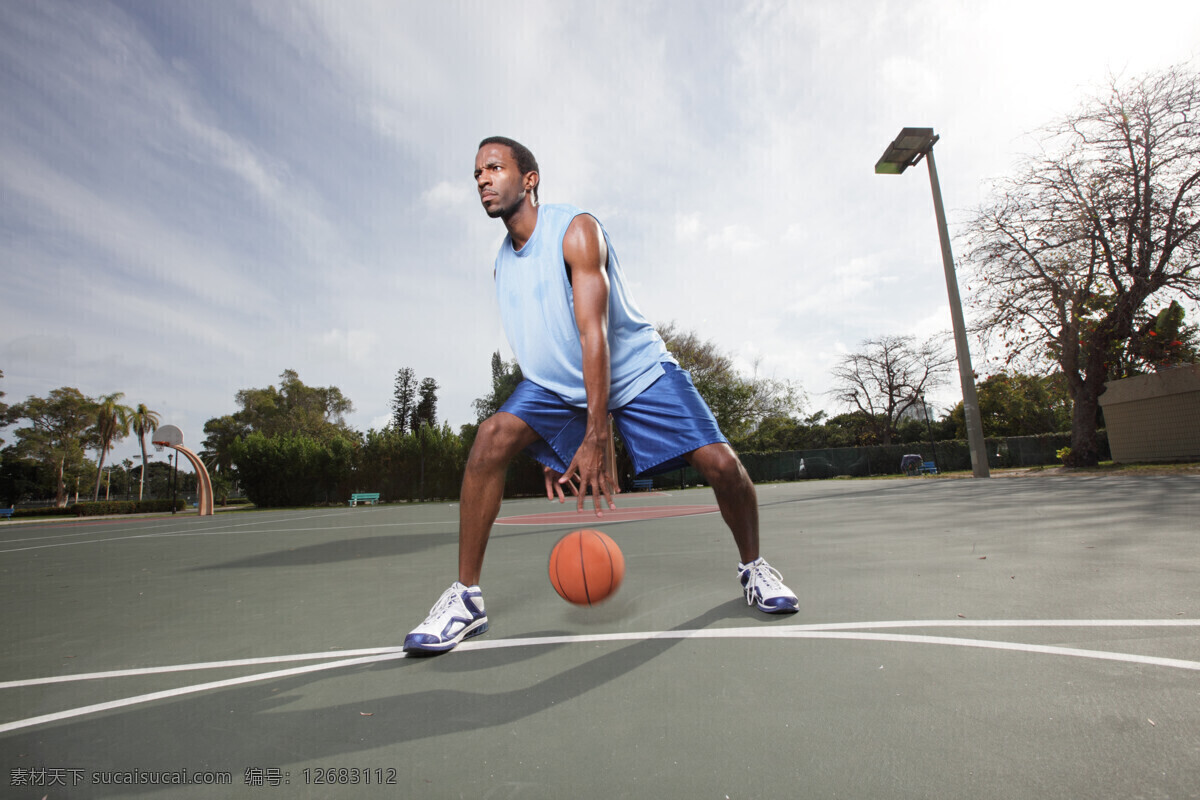 篮球 运动员 篮球运动 球员 篮球运动员 体育运动 体育项目 生活百科