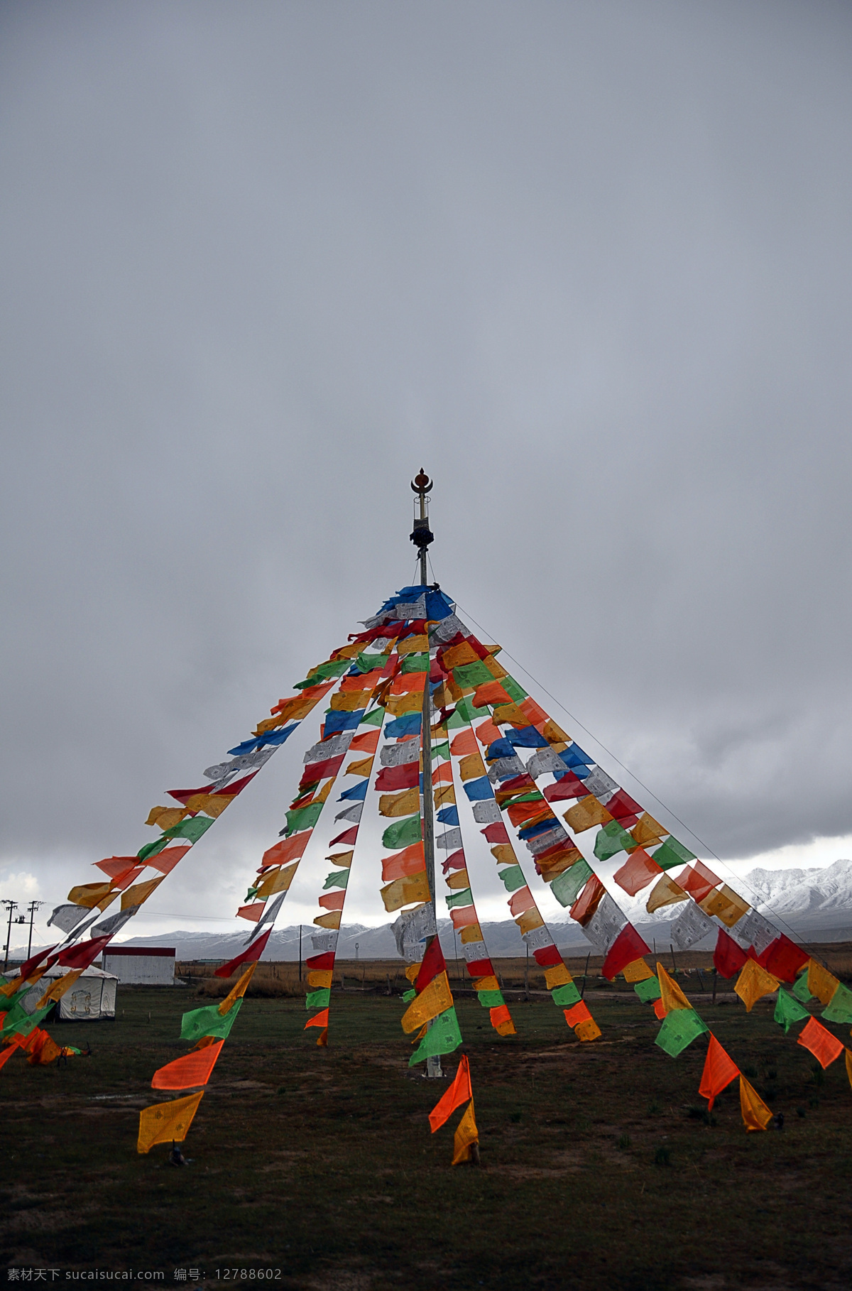 经幡彩旗 经幡 彩旗 西藏 藏族 藏区 装饰 宗教 信仰 祈福 摄影作品 旅游摄影 国内旅游