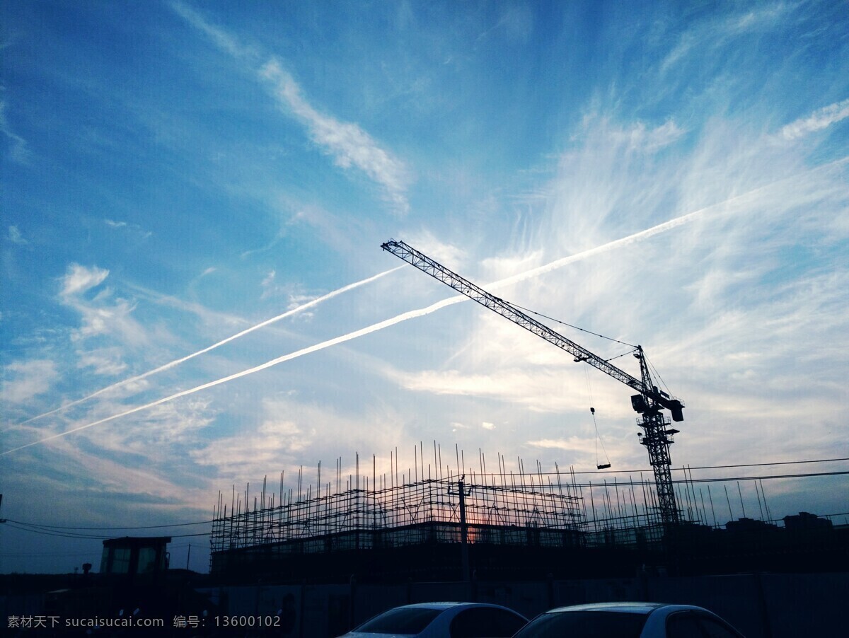 蓝天 下 建筑 工地 白云 建筑工地 塔吊 照片类 自然景观 自然风景