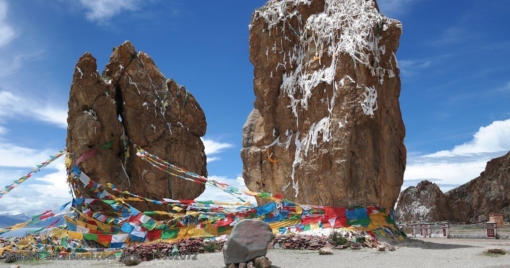 纳木错 迎宾石 拉萨 西藏 经幡 摄影图 旅游摄影 国内旅游