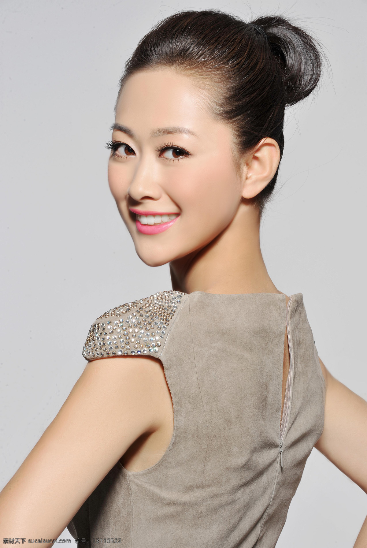 李若斯 明星 歌星 模特 影视新星 美女 玉女 青春 青纯 亮丽 美丽 可爱 时尚 美肤 美女明星 明星偶像 人物图库