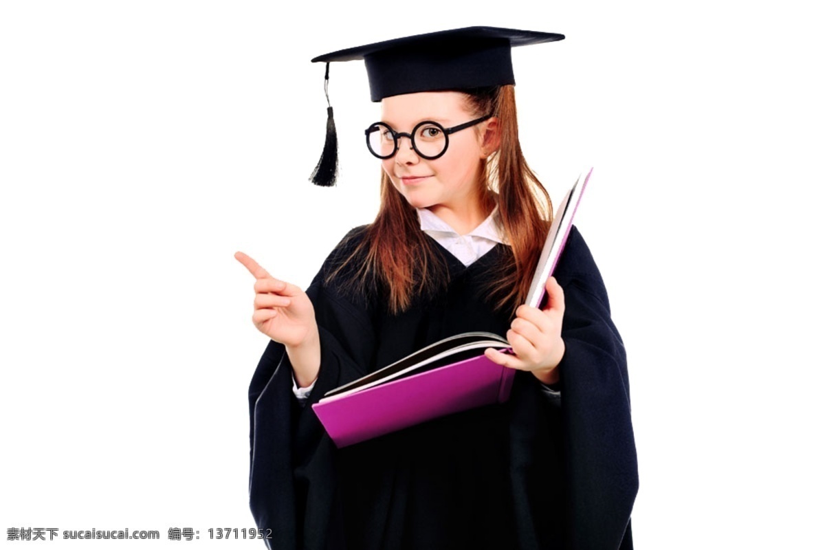 戴 博士帽 小女孩 毕业 可爱 欧美 学士帽 眼镜 穿学士服 psd源文件