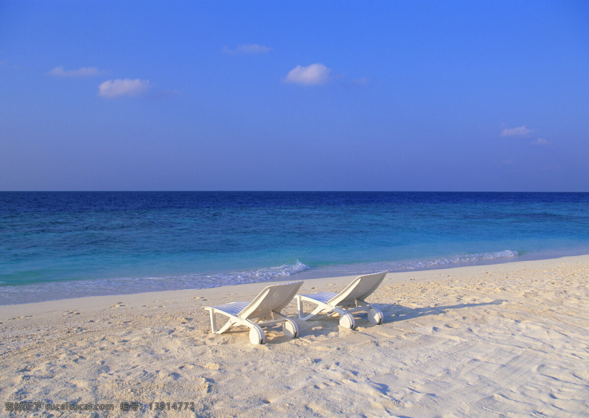 沙滩椅 椅子 躺椅 遮阳伞 太阳伞 沙滩 海滩 自然风景 山水 田园 生活百科 生活素材