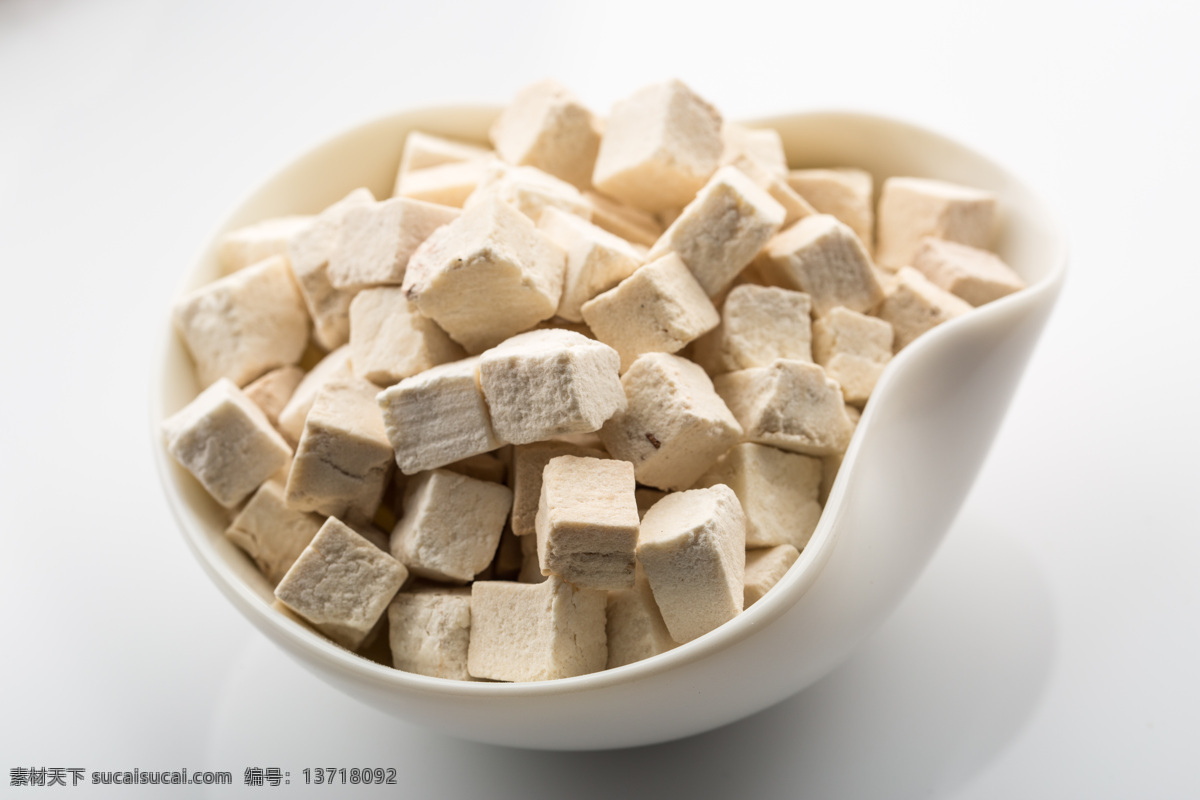 桴蓟 于术 冬白术 淅术 杨桴 吴术 山蓟 杨蓟 山芥 中药 中药材 药材 食物 食材 食物原料 餐饮美食