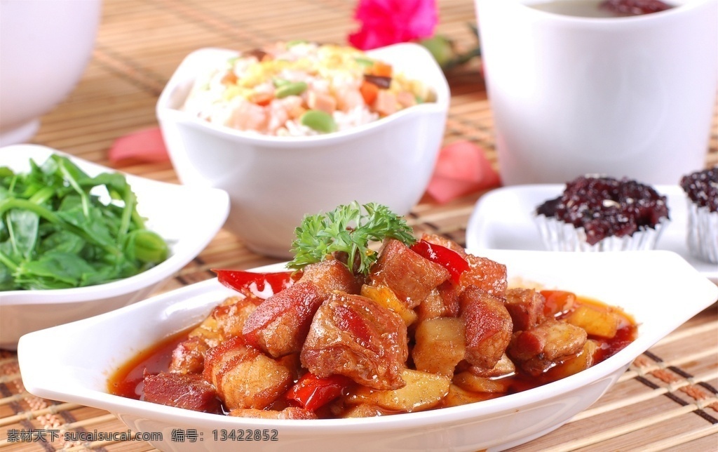 式红烧肉套饭 美食 传统美食 餐饮美食 高清菜谱用图