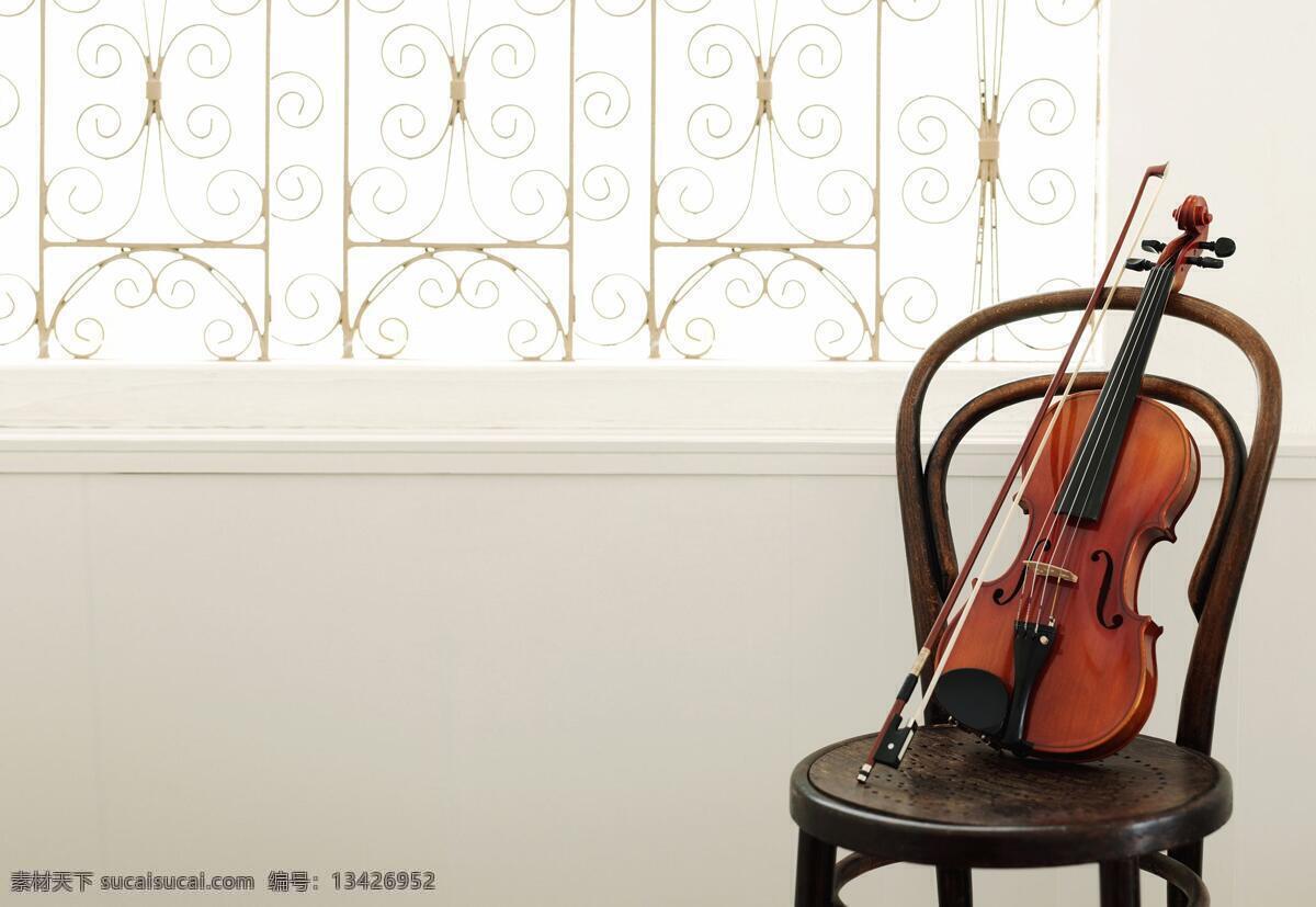 小提琴 插图 文化艺术 舞蹈音乐 椅子 环境艺术设计 psd源文件