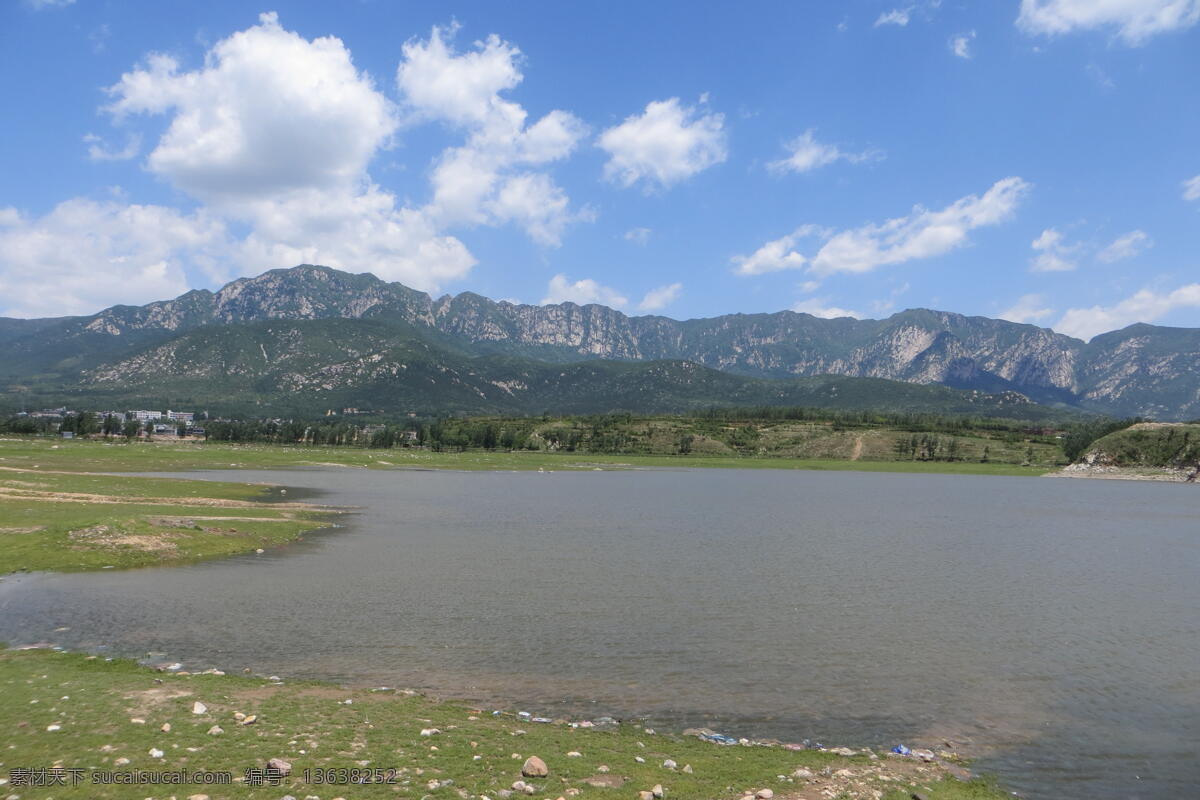 登封 嵩山 太室山 马庄水库 水面 树木 建筑 蓝天 白云 嵩山风光 旅游摄影 国内旅游