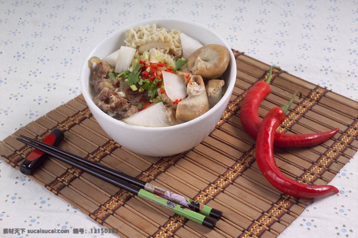 牛杂 粿条 牛肉 辣椒 潮汕 特色 竹帘 日本 牛肚 餐饮美食 传统美食 摄影图库