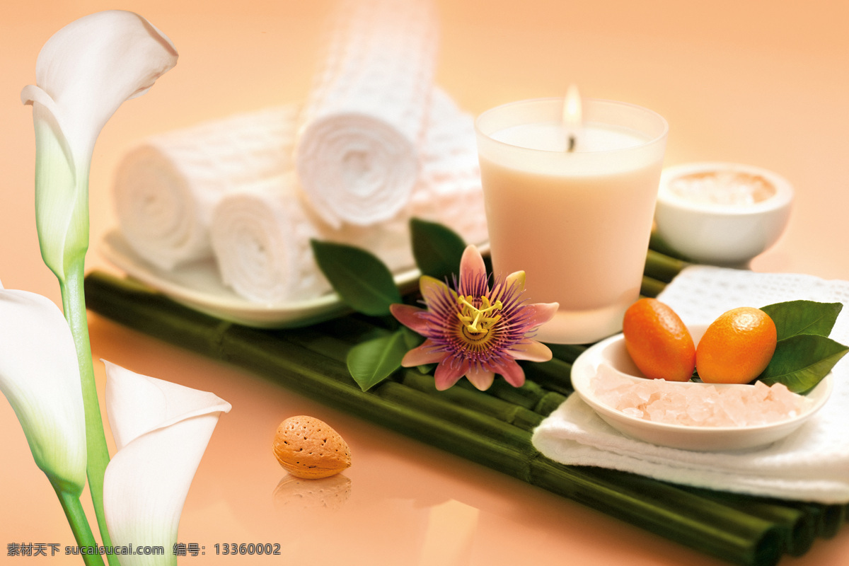 蜡烛和鲜花 蜡烛 鲜花 毛巾 绿叶 spa 其他类别 生活百科 白色