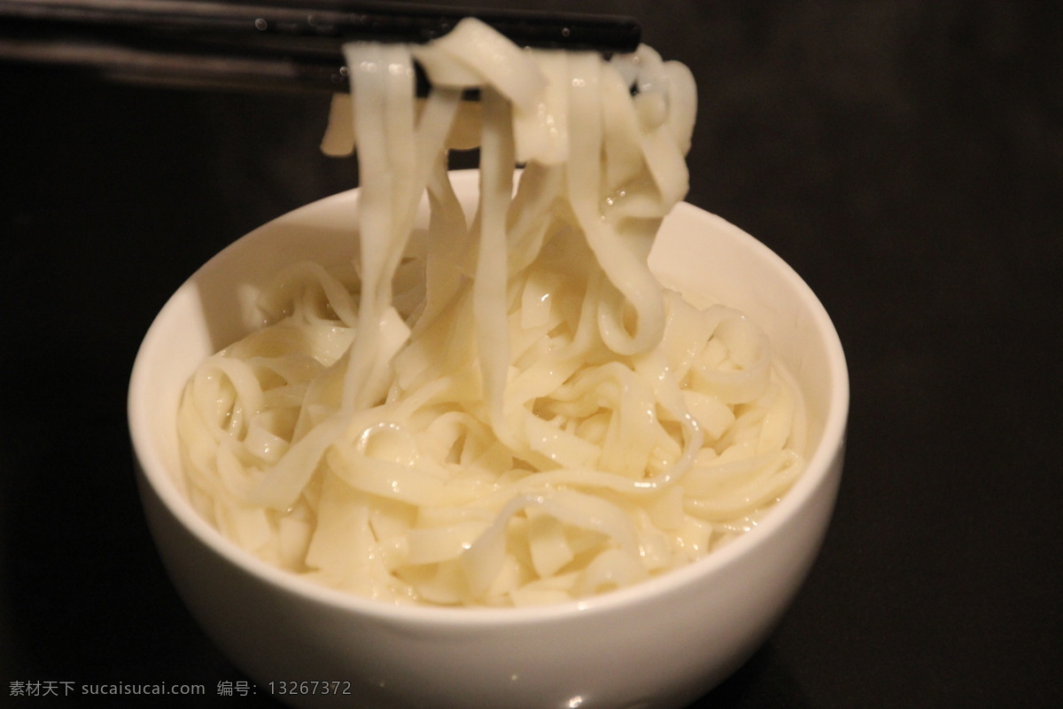 手擀面 炝锅面 肉丝面3元 打卤面 清汤面 面条 传统美食 餐饮美食