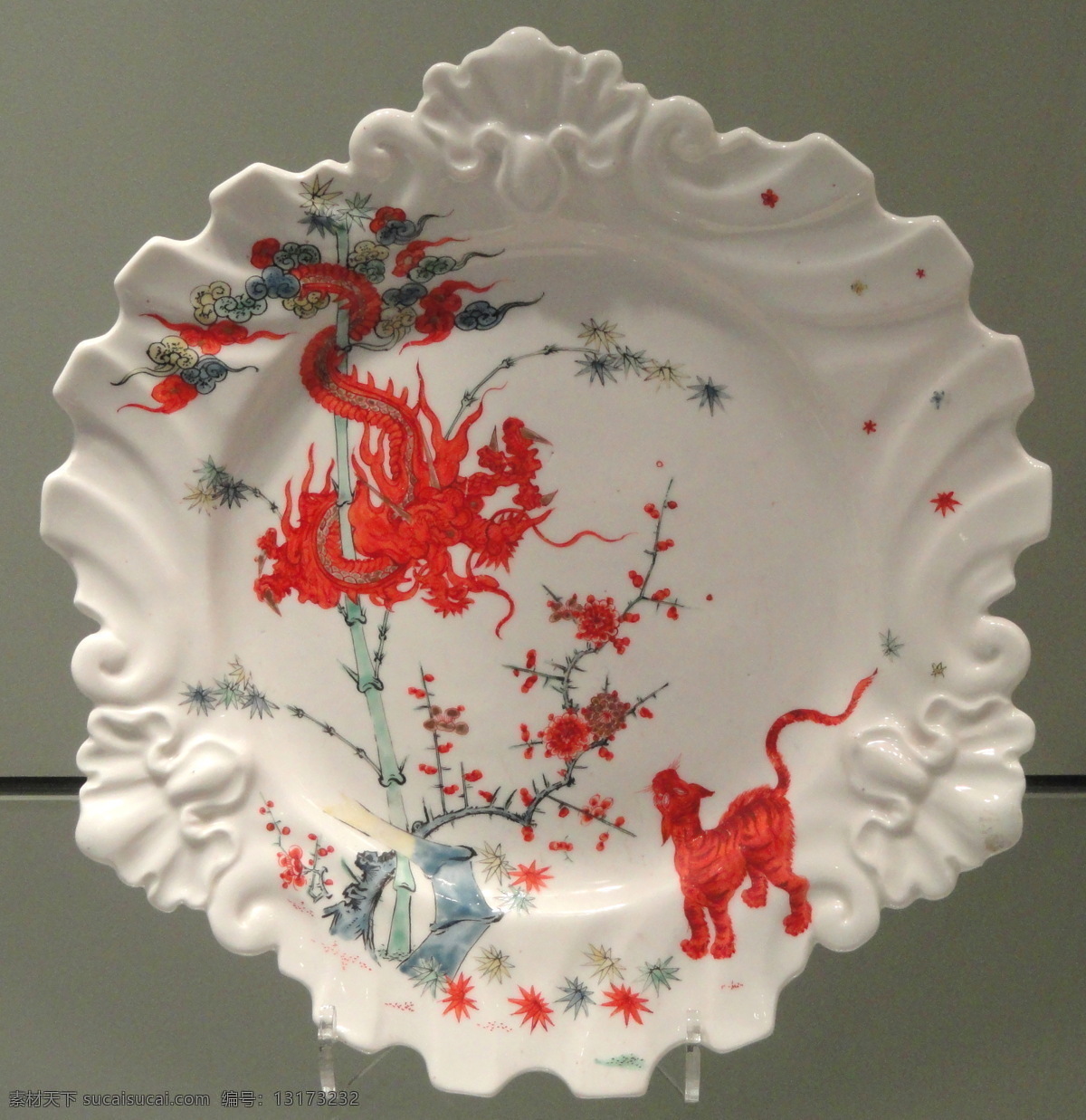 彩绘 餐具 传统文化 瓷器 工艺品 花边 绘画 欧式 瓷盘 欧式瓷盘 陶瓷 图案 欧洲 文化艺术 家居装饰素材