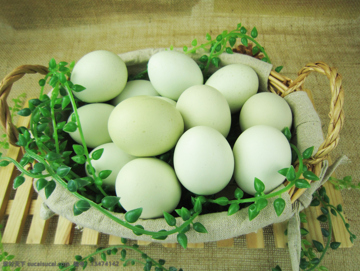 绿壳鸡蛋 土鸡蛋 野鸡蛋 绿鸡蛋 绿色食品 食材 原料 厨房 篮子 绿色 食物原料 餐饮美食