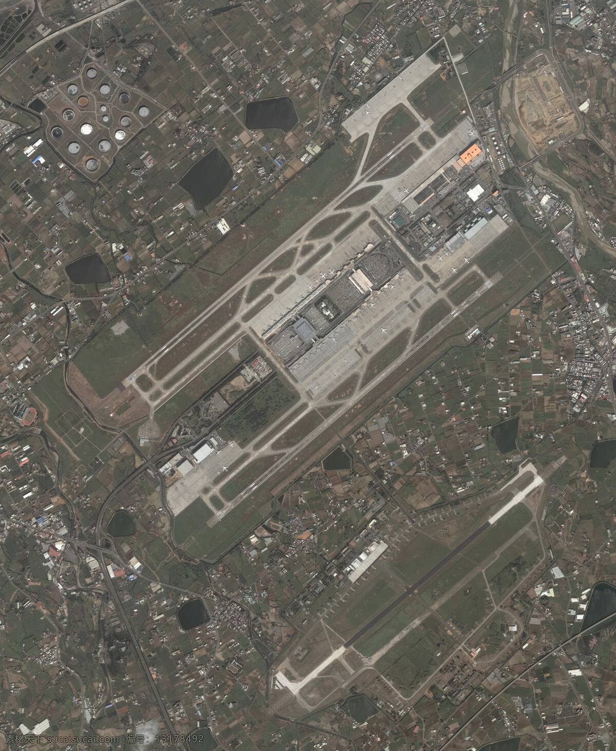 机场 机场跑道 机场航拍图 机场卫星图 机场全景图 机场航站楼 3号航站楼 波音747 超 清晰 卫星 照片 军事武器 现代科技