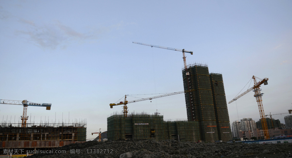 城建 建设 房地产 楼群 蓝天 建设者 建设楼房 工业生产 现代科技