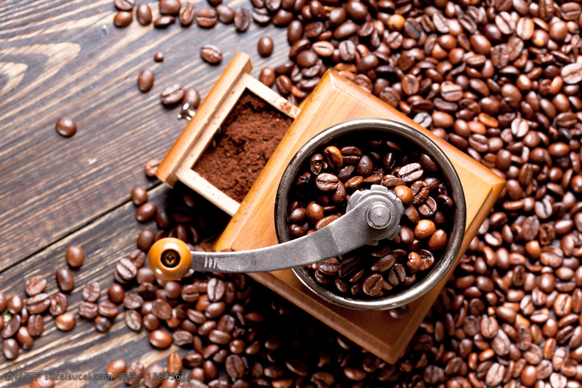 研磨机 磨 咖啡粉 咖啡 咖啡豆 咖啡原料 咖啡摄影 咖啡杯子 酒水饮料 餐饮美食 咖啡图片